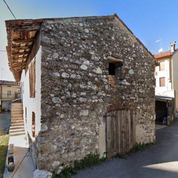 Rustico in vendita a Pasian di Prato (Udine)