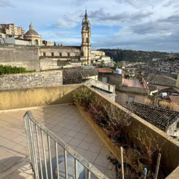 Casa singola in vendita a Modica (Ragusa)