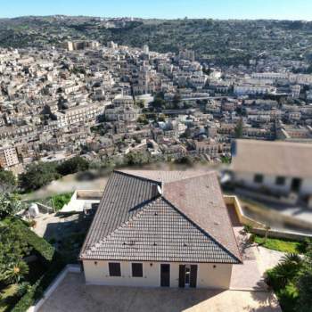 Casa singola in vendita a Modica (Ragusa)