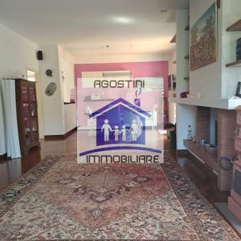 Villa in vendita a Folignano (Ascoli Piceno)