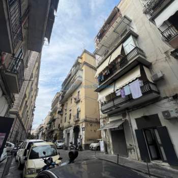 Appartamento in affitto a Napoli (Napoli)