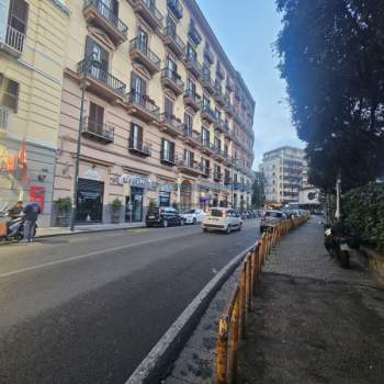 Attivita commerciale in vendita a Napoli (Napoli)