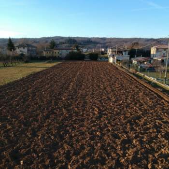 Terreno in vendita a Volpago del Montello (Treviso)