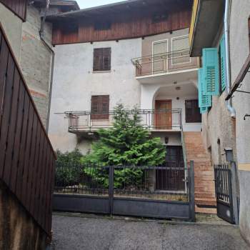 Casa a schiera in vendita a Ville d'Anaunia (Trento)