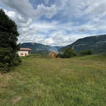 Terreno in vendita a Vallarsa (Trento)