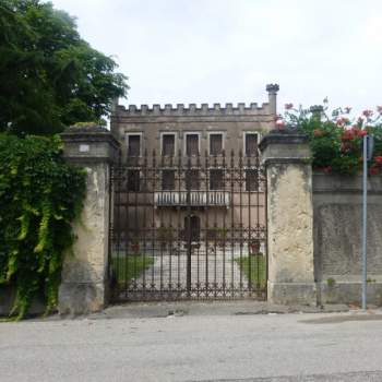 Villa in vendita a Illasi (Verona)