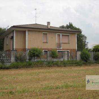 Villa in vendita a Turbigo (Milano)