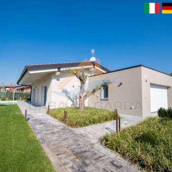 Villa in vendita a Manerba del Garda (Brescia)