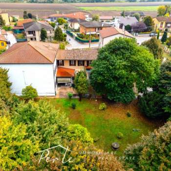 Villa in vendita a Curtatone (Mantova)