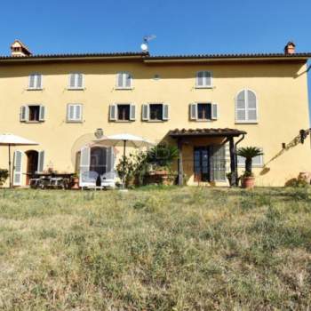 Villa in vendita a Pistoia (Pistoia)