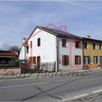 Casa a schiera in vendita a Tezze sul Brenta (Vicenza)