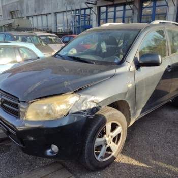 Ricambi TOYOTA RAV 4 4X4 2231cc D4D  del 2006