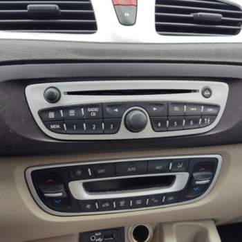 Autoradio RENAULT SCENIC  del 2009