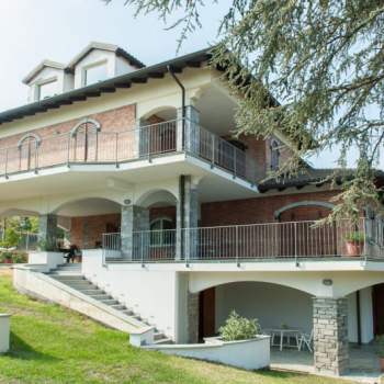 Villa in vendita a Casale Monferrato (Alessandria)