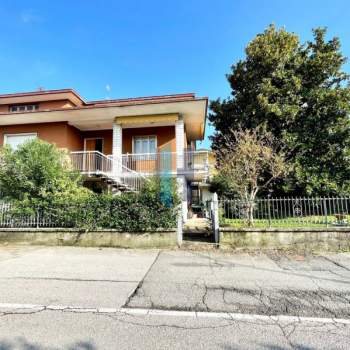 Villa in vendita a San Zeno Naviglio (Brescia)