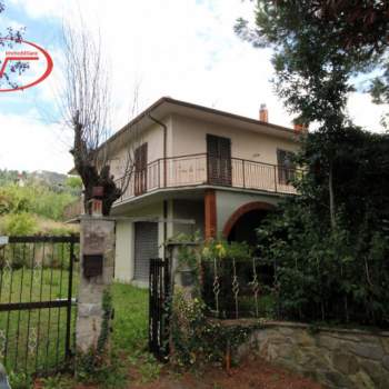 Casa singola in vendita a Castelfranco Piandiscò (Arezzo)