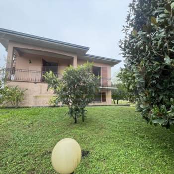 Villa in vendita a Castel Goffredo (Mantova)