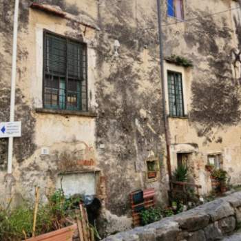 Palazzo in vendita a Eboli (Salerno)