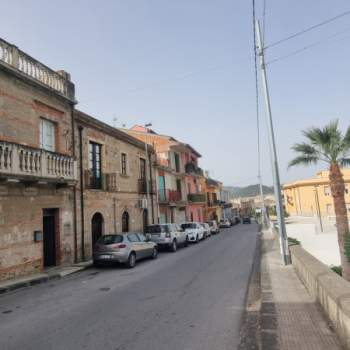 Casa singola in vendita a Mazzarrà Sant'Andrea (Messina)