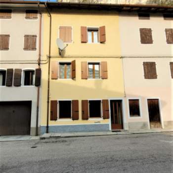 Casa a schiera in vendita a Valbrenta (Vicenza)