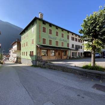 Bed and breakfast in vendita a Auronzo di Cadore (Belluno)