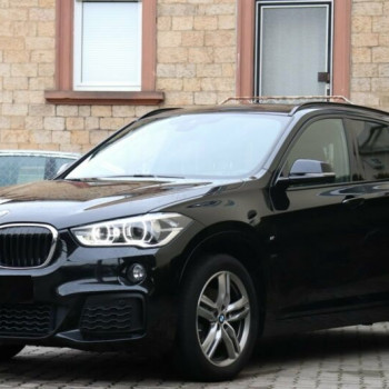 2017 BMW X1 sDrive18d Pacchetto sportivo M HiFi LED Navi PDC