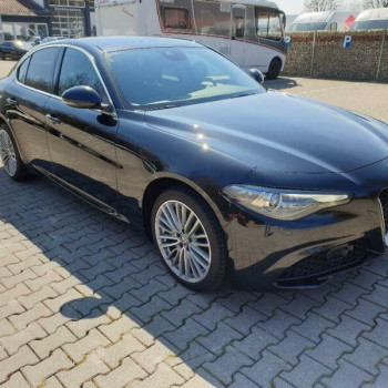 2018 Alfa Romeo Giulia Super Q4 2.2D AT8 PANORAMICO