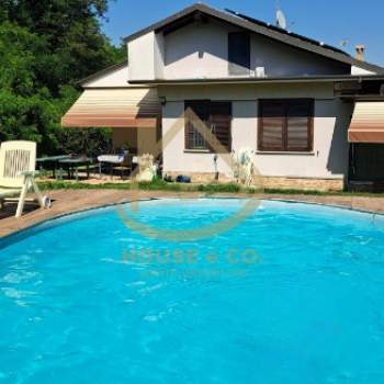 Villa in vendita a Vigevano (Pavia)