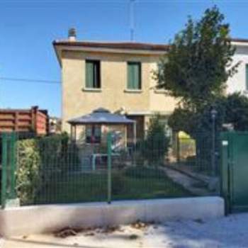 Casa a schiera in vendita a Thiene (Vicenza)