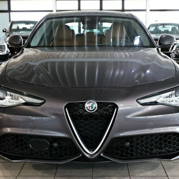 2019 Alfa Romeo Giulia 2.0 Turbo Pelle Panorama R19 Led