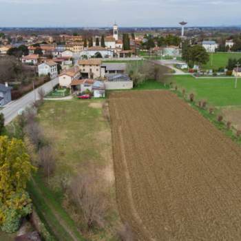 Terreno in vendita a Aiello del Friuli (Udine)