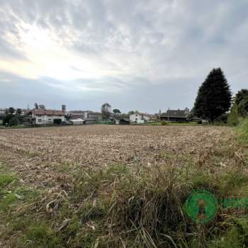 Terreno in vendita a Tricesimo (Udine)