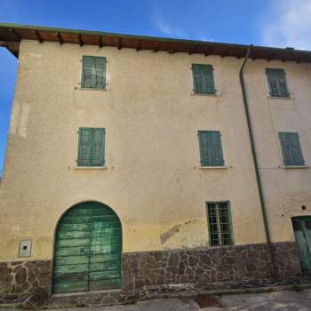 Casa singola in vendita a Calceranica al Lago (Trento)