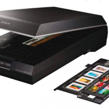 Vendo scanner per fotografie e diapositive Epson V600 Photo