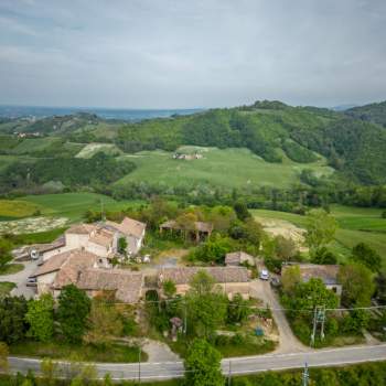 Rustico in vendita a Medesano (Parma)