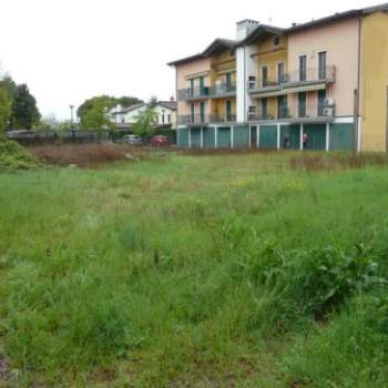 Terreno in vendita a Campolongo Maggiore (Venezia)