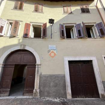 Casa singola in vendita a Villa Lagarina (Trento)