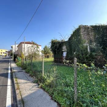 Terreno in vendita a Mestrino (Padova)