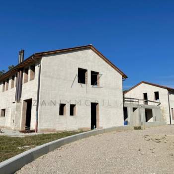 Villa in vendita a Castelcucco (Treviso)