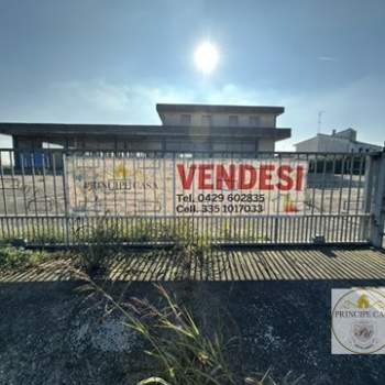 Capannone in vendita a Ospedaletto Euganeo (Padova)