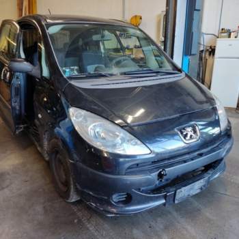 Ricambi PEUGEOT 1007 1360cc VTR  del 2006