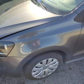 Parafango sinistro VOLKSWAGEN POLO  del 2009