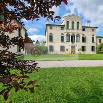 Villa in vendita a Bassano del Grappa (Vicenza)