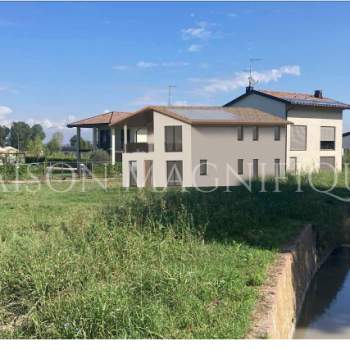 Villa in vendita a Nonantola (Modena)