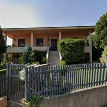 Villa in vendita a Colognola ai Colli (Verona)