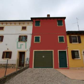 Casa a schiera in vendita a Colognola ai Colli (Verona)