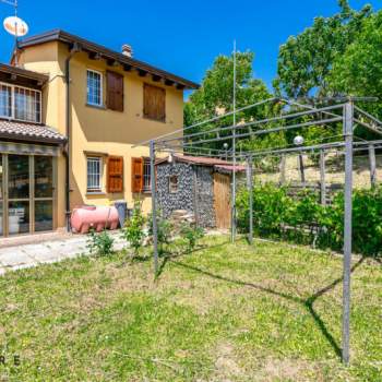 Casa a schiera in vendita a Monghidoro (Bologna)