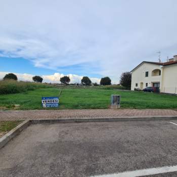 Terreno in vendita a Borgo Veneto (Padova)