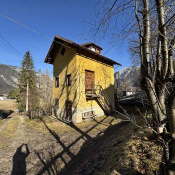 Rustico in vendita a Lorenzago di Cadore (Belluno)