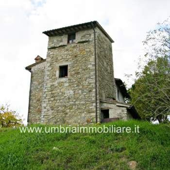 Rustico in vendita a Todi (Perugia)